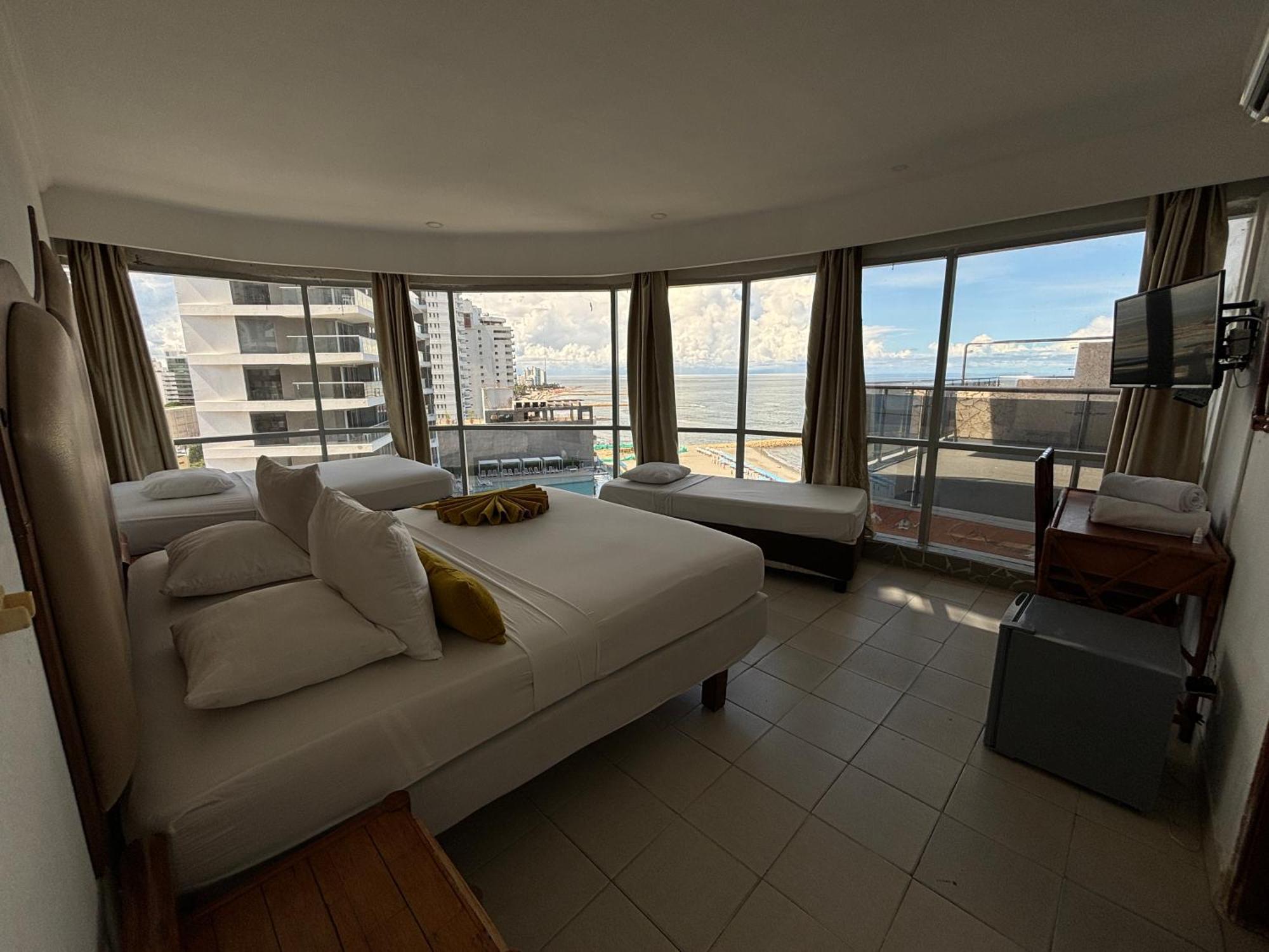 Hotel Costa Del Sol Cartagène Extérieur photo